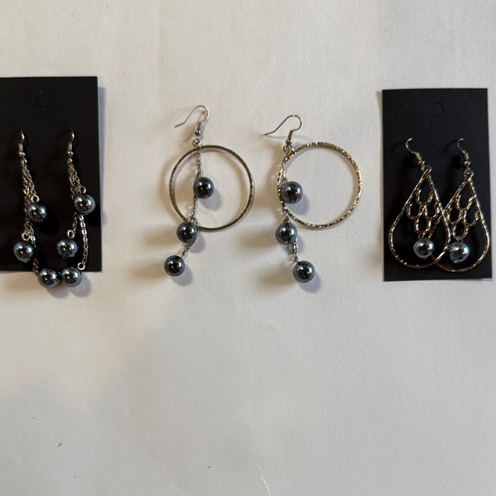 3 Pearly bead Hamilton gold earrings